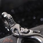 Porte-clé en acier avec motif gothique