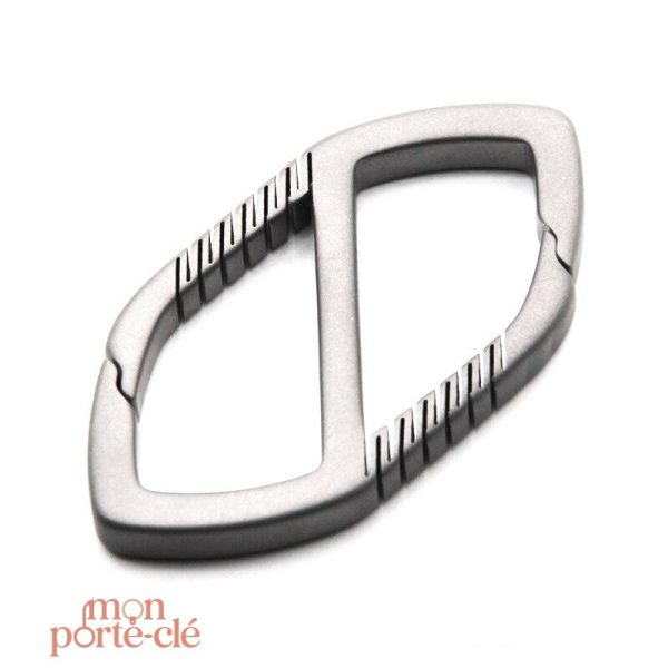 Porte-clé homme en titane Le Losange