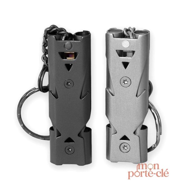 Porte-clé sifflet, accessoire utile pour les aventuriers